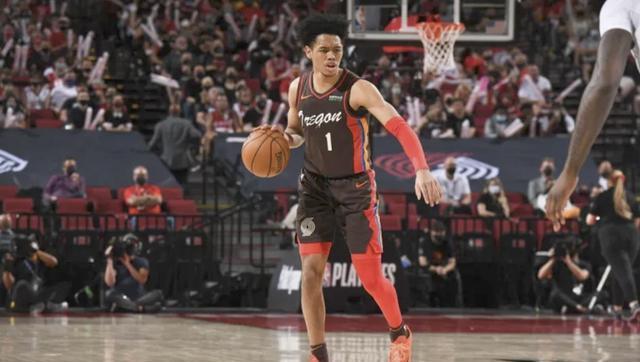 tenan, 却非常明显